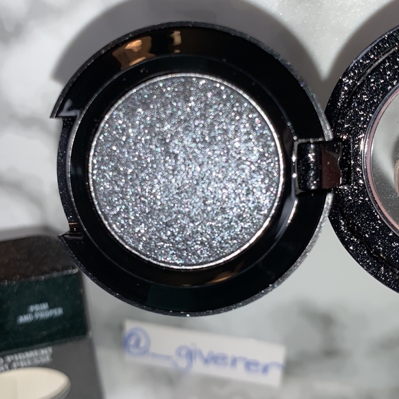 Prim And Proper Pressed Pigments Eyeshadow Heirloom Mix Collection MAC - Picture 6 of 16